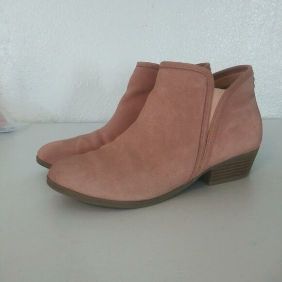 Wonder Nation women's size 5 pink faux suede ankle boots - Picture 1 of 16